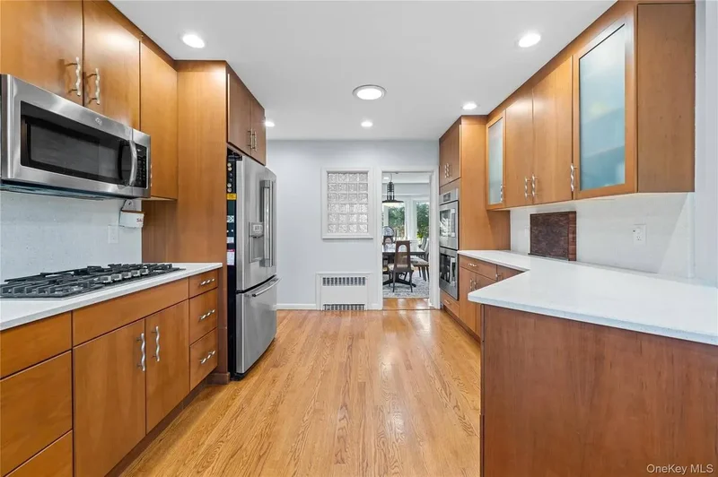 1 Willow Lane, Hewlett Harbor, New York, United States. - Photo 43