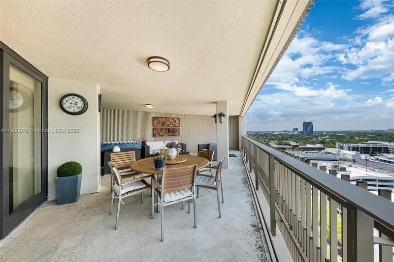 2901 S Bayshore Dr 17G/H, Miami, Florida, United States. - Photo 18