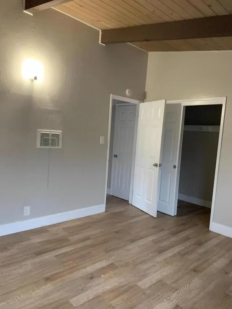 735 N Amphlett Boulevard, San Mateo, California, United States. - Photo 11