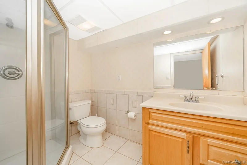 242 N Pine Street, Massapequa, NY 11758, Massapequa, New York, United States. - Photo 6