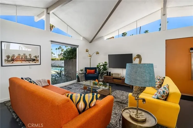 2499 S Palm Canyon, Palm Springs, California, United States. - Photo 13