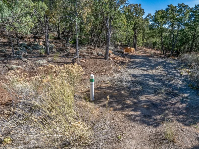 3270 Paseo Segunda, Santa Fe, NM 87501, Santa Fe, New Mexico, United States. - Photo 32