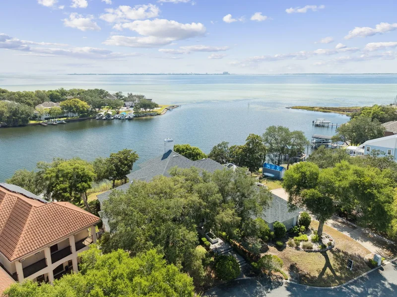 Shalimar, Florida, United States. - Photo 6