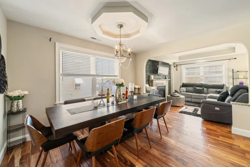 16 Clairmont Avenue, Waterbury, Connecticut, United States. - Photo 18