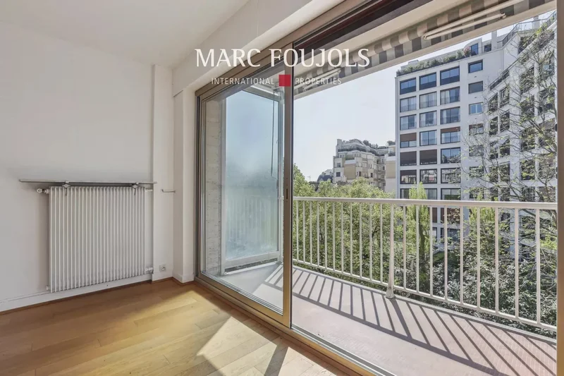 Paris, Île-de-France, France. - Photo 8