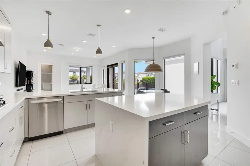 10595 S Lago Vista Cir, Parkland, Florida, United States. - Photo 14