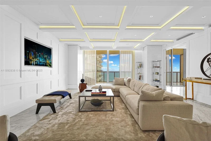 9701 Collins Ave, Bal Harbour, Florida, United States. - Photo 4