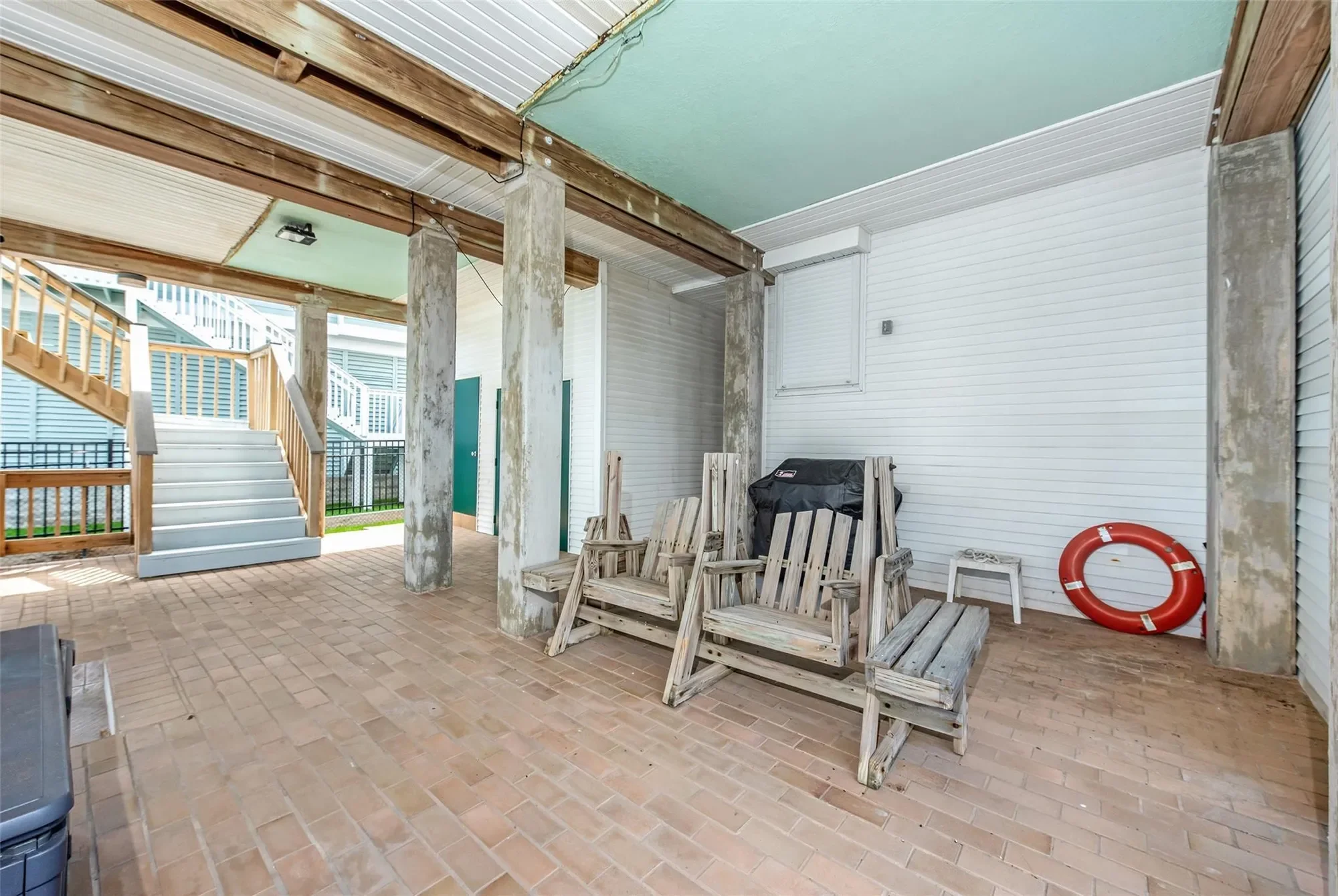Gallery photo 3
