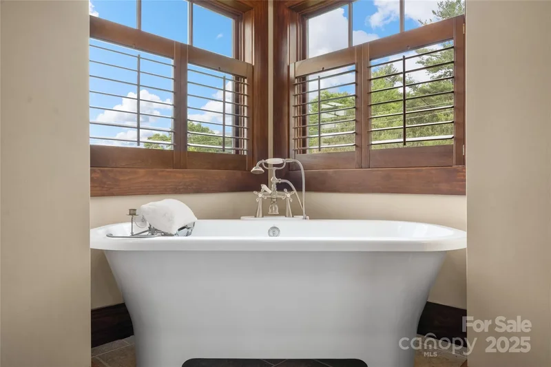 4862 Pinnacle Mountain Road, Zirconia, North Carolina, United States. - Photo 10