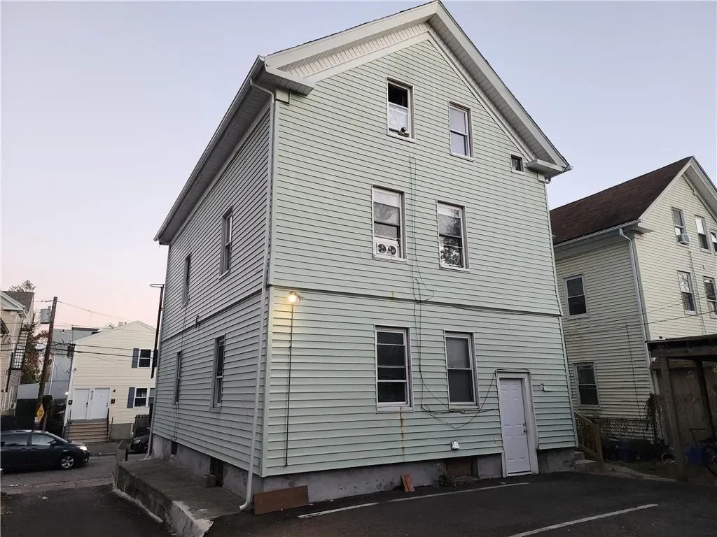 132 Putnam Street, Providence, RI 02909, Providence, Rhode Island, United States. - Photo 21