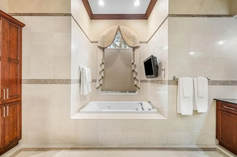 12 Martinique Cove, Palm Beach Gardens, Florida, United States. - Photo 20