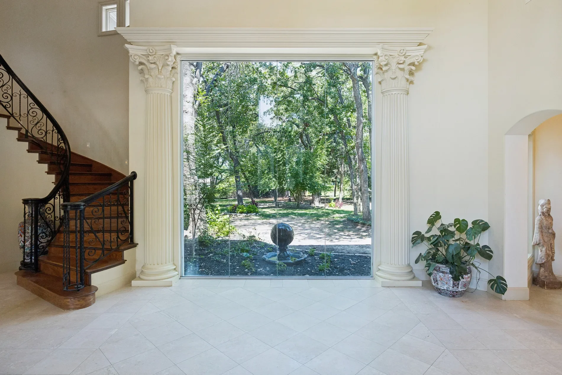 Gallery photo 4