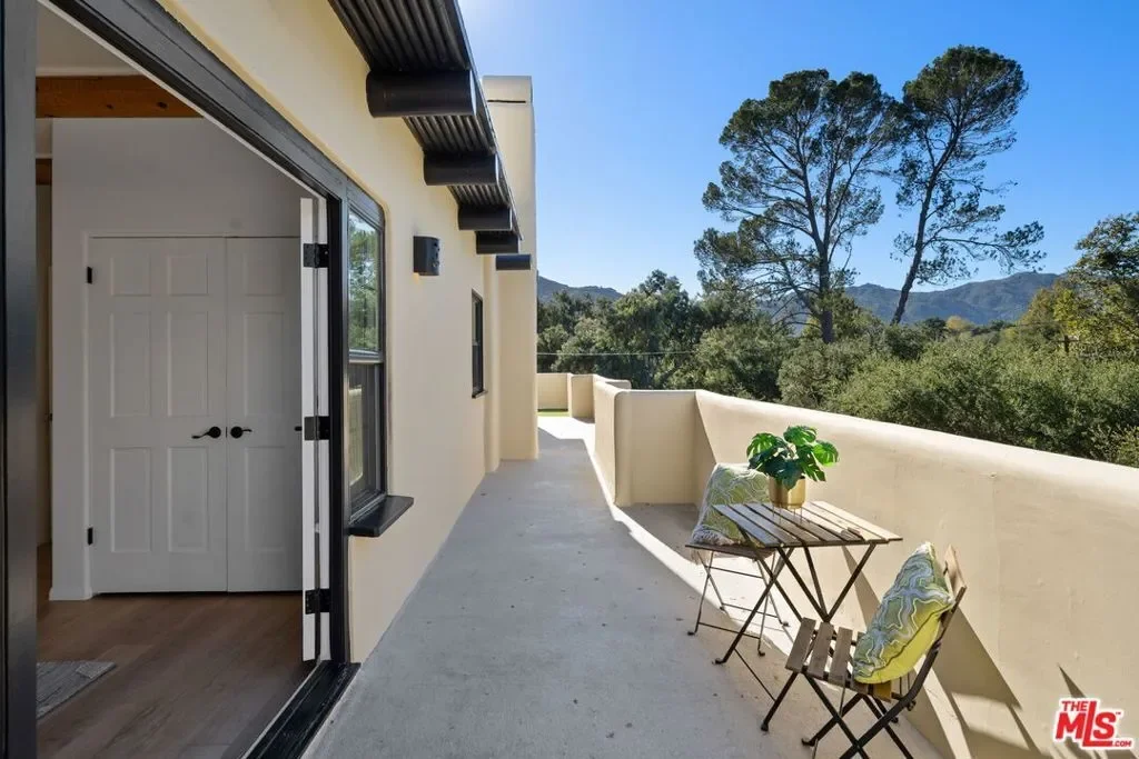25648 Timpangos Drive, Hidden Hills, California, United States. - Photo 57