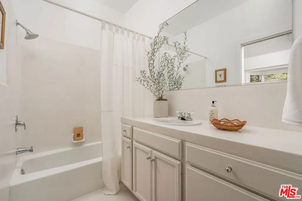 4158 Grand Avenue, Ojai, California, United States. - Photo 34