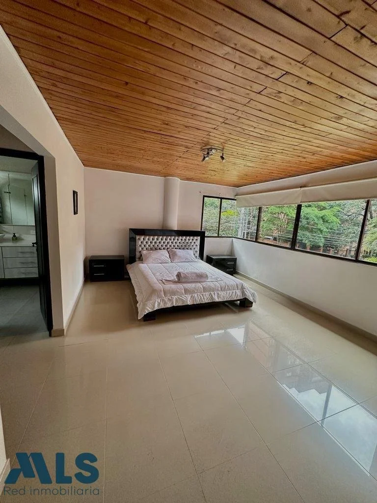 Gallery photo 7