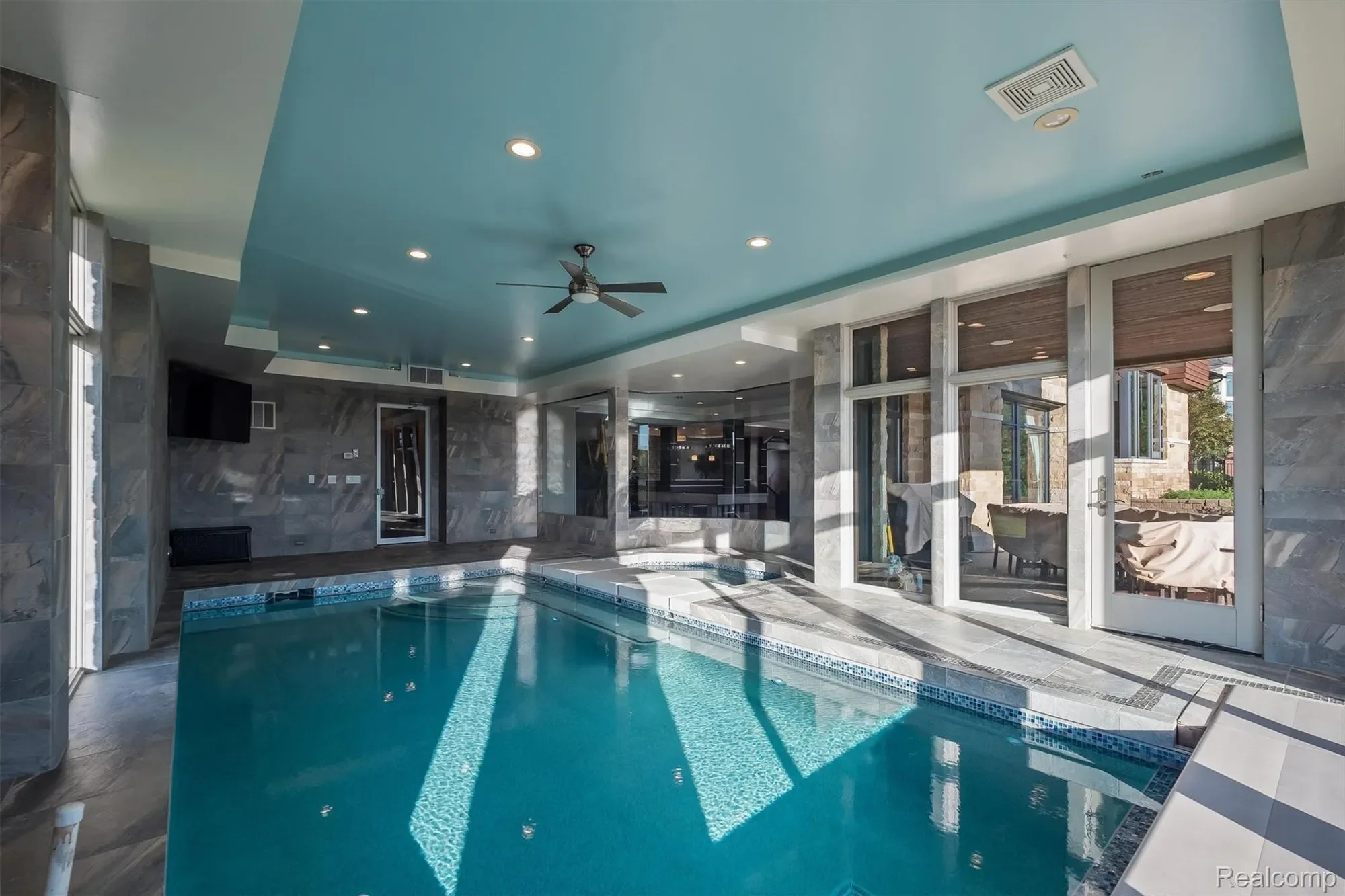 2657 TURTLE SHORES Drive, Bloomfield Charter Township, MI 48302, Bloomfield Hills, Michigan, United States. - Photo 3