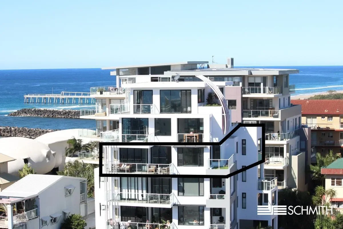 Exterior photo 2
