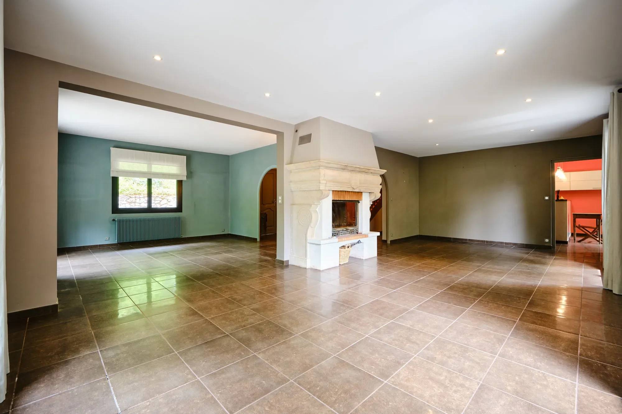Gallery photo 3