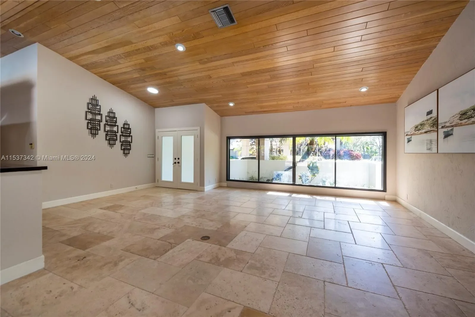 Gallery photo 10