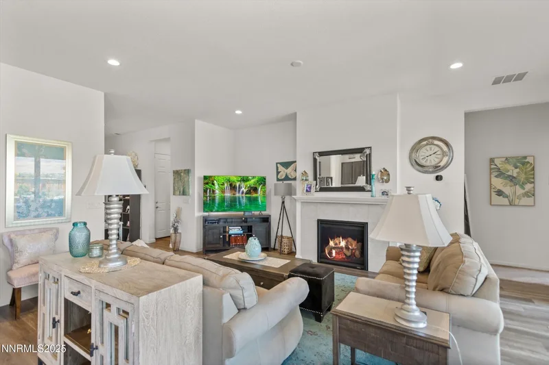 7586 Evans Bridge Street, Sparks, NV 89436, Sparks, Nevada, United States. - Photo 25
