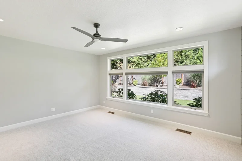 2101 Goodall Ct, OR, Lake Oswego, Oregon, United States. - Photo 32