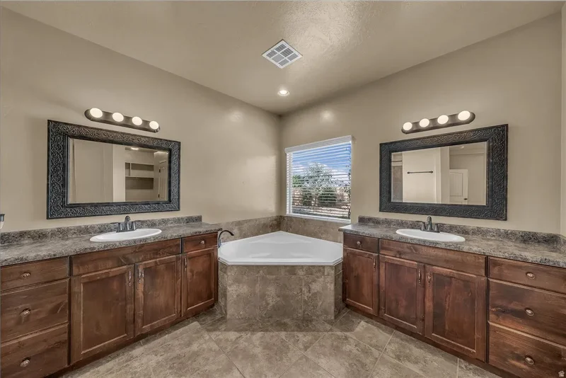 3673 S CANNON WAY, Washington, Utah, United States. - Photo 18