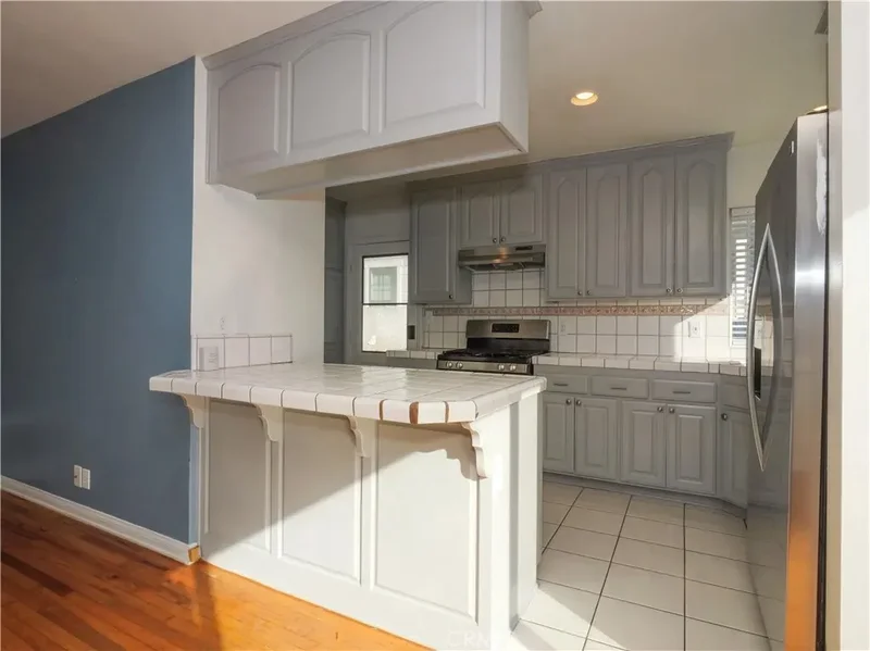 613 36th, Manhattan Beach, California, United States. - Photo 7
