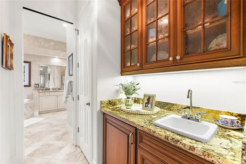 757 Hideaway Bay Drive, Longboat Key, FL 34228, Longboat Key, Florida, United States. - Photo 4