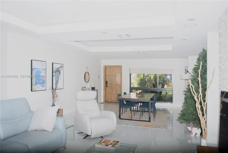 2734 SE 14th St, Hillsboro Beach, Florida, United States. - Photo 18