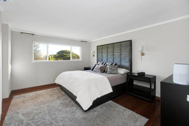 27956 Edgecliff Way, Hayward, California, United States. - Photo 44