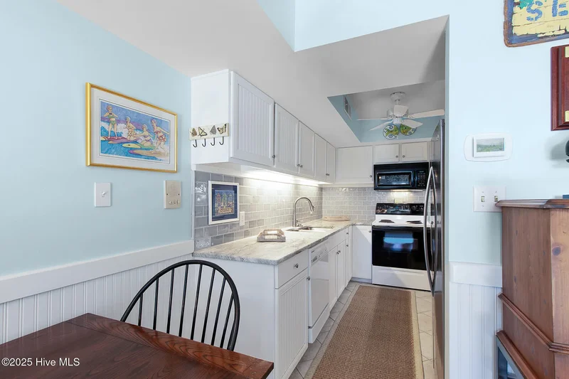 Residential Pine Knoll Shores