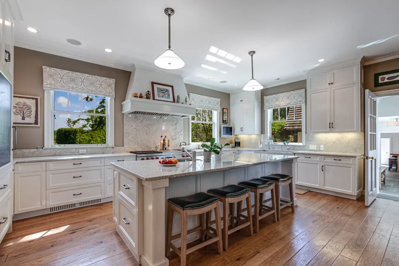 499 W Old Mill Road , Lake Forest, IL 60045, Lake Bluff, Illinois, United States. - Photo 9