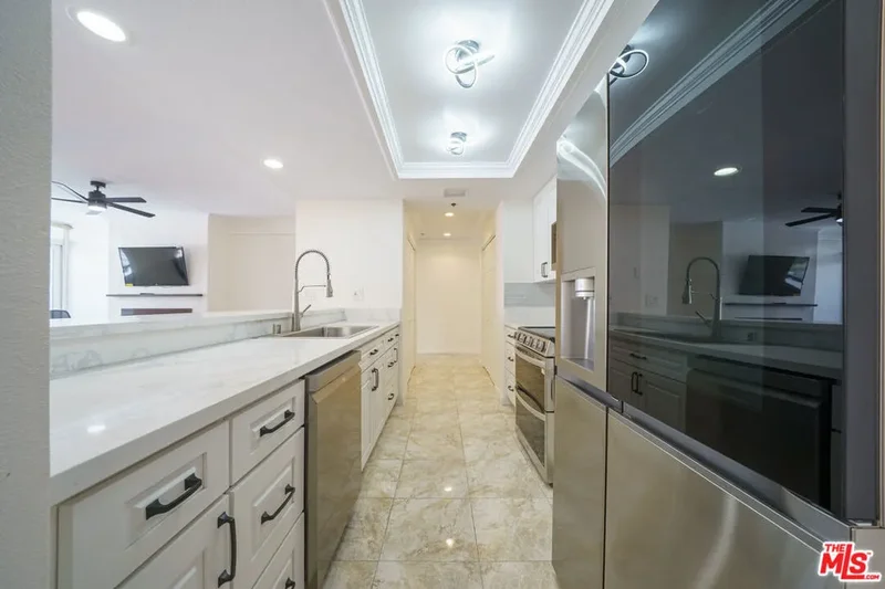 600 W 9th Street 1502, Los Angeles, California, United States. - Photo 6