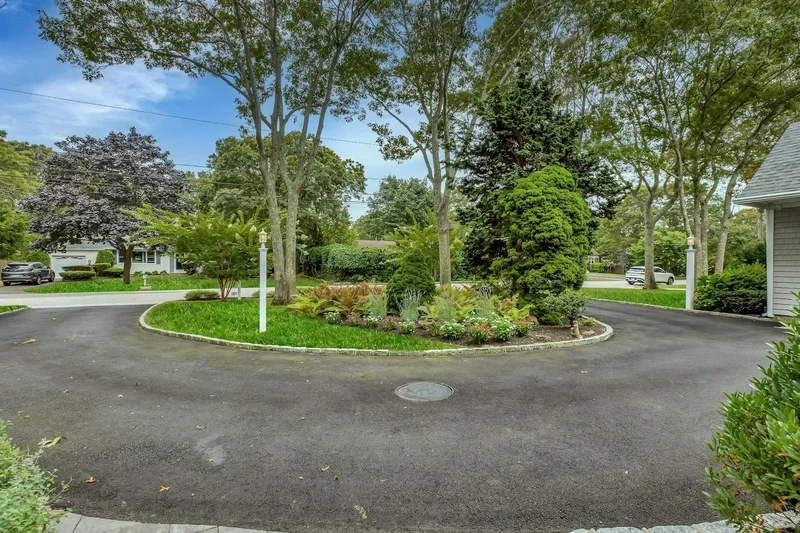 17 Lovell Rd, Hampton Bays, New York, United States. - Photo 23