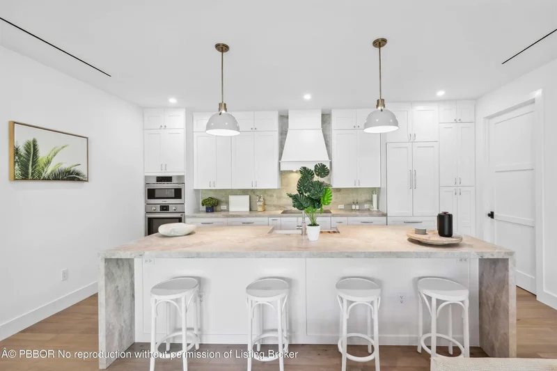 330 Laurie, West Palm Beach, Florida, United States. - Photo 14
