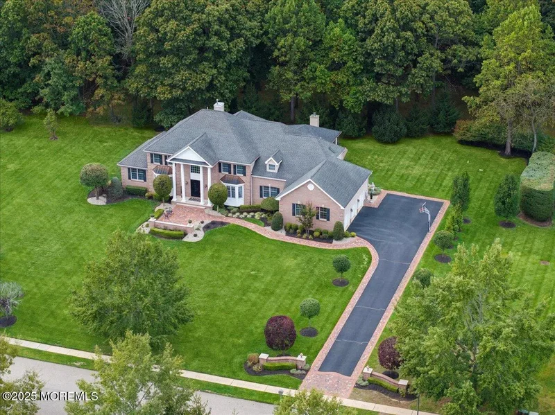 6 Cozy Drive, Manalapan, NJ 07726, Manalapan Township, New Jersey, United States. - Photo 8