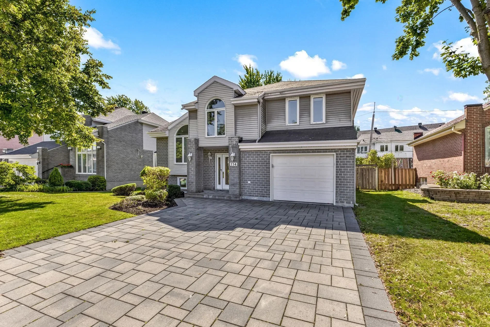 Exterior photo 7