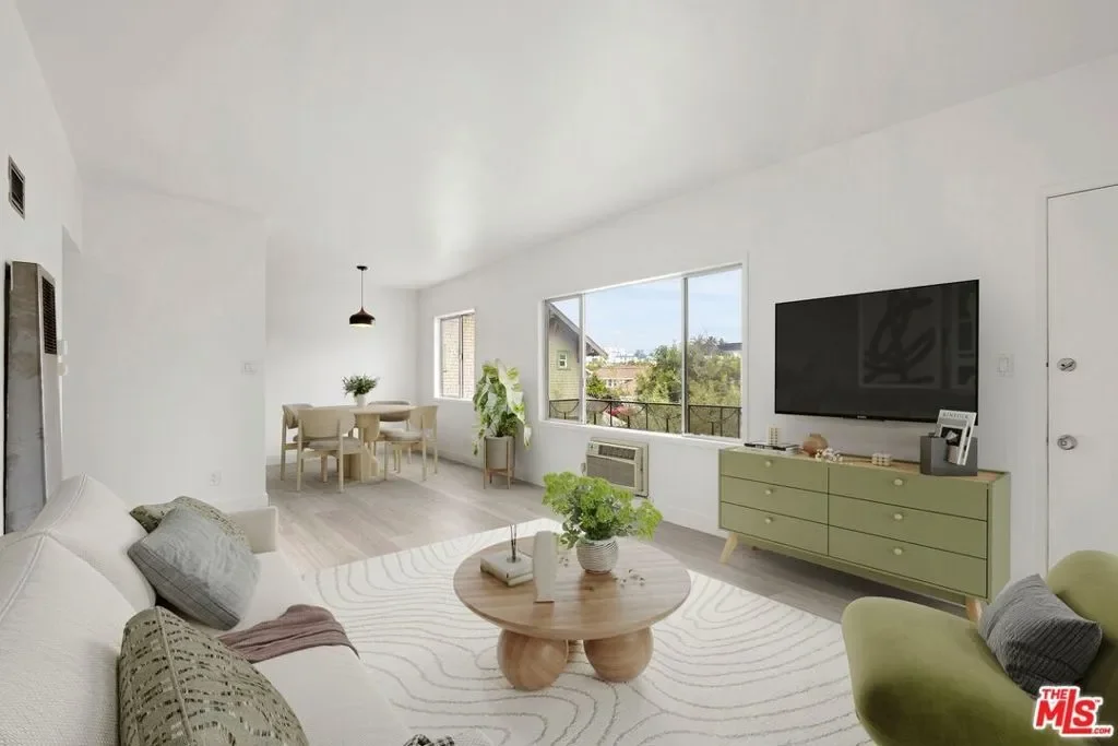 200 N Rampart Boulevard, Los Angeles, California, United States. - Photo 3