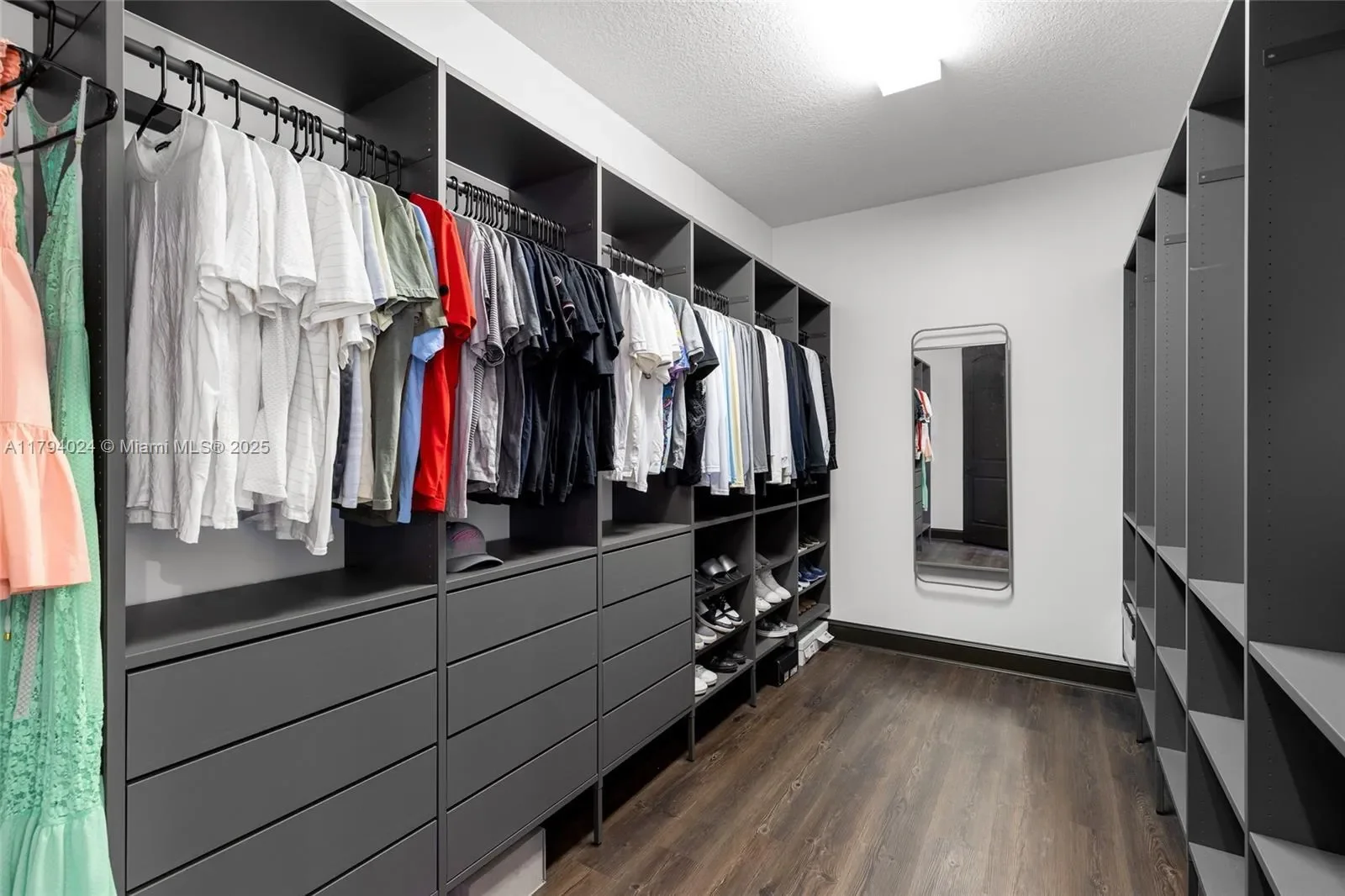 511 San Marco Dr, Fort Lauderdale, Florida, United States. - Photo 19