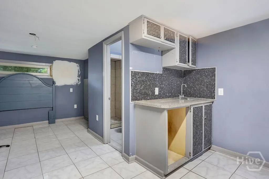 913-917 W 38th Street, Savannah, Georgia, United States. - Photo 48