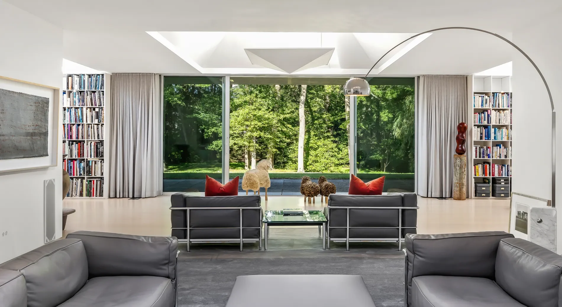 565 Oenoke Ridge, New Canaan, CT 06840, New Canaan, Connecticut, United States. - Photo 2