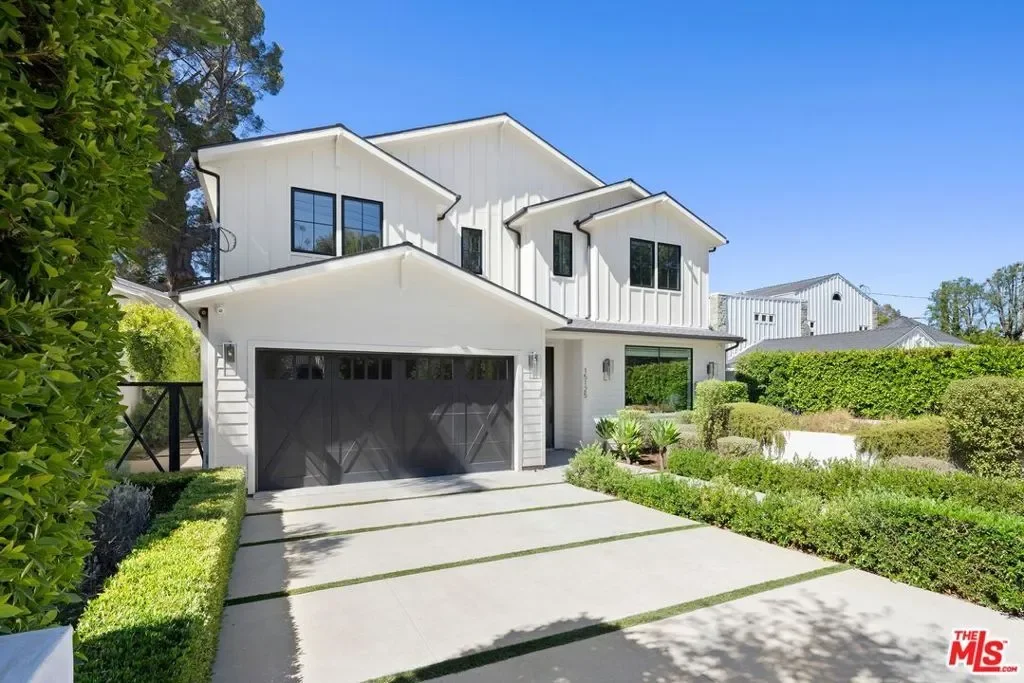 15125 Valley Vista Boulevard, Los Angeles, California, United States. - Photo 10
