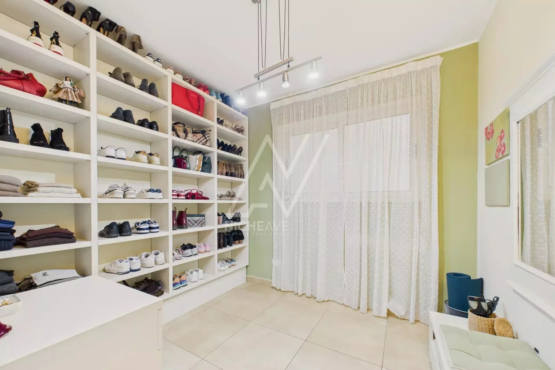 Gallery photo 12