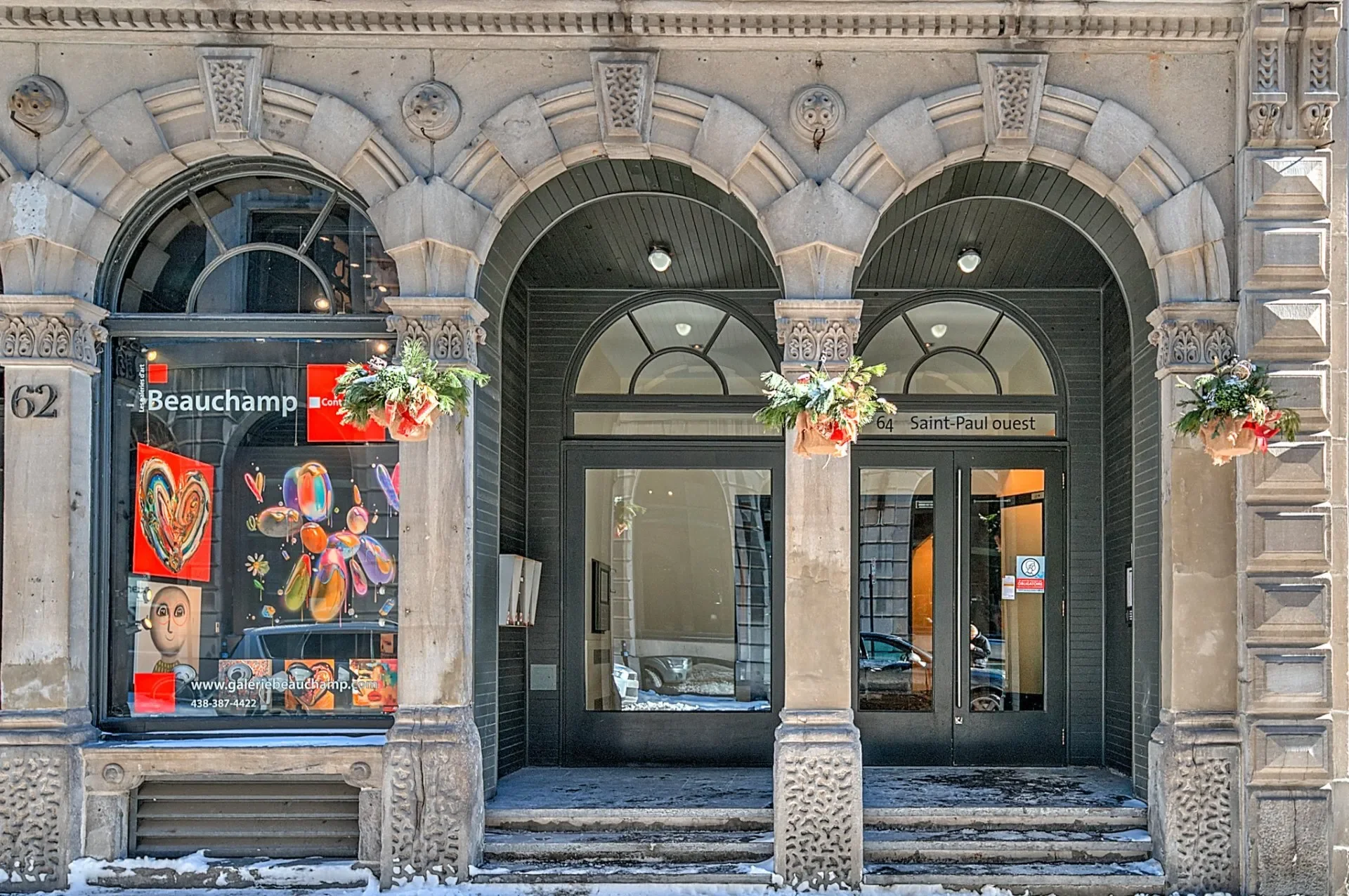 Exterior photo 6