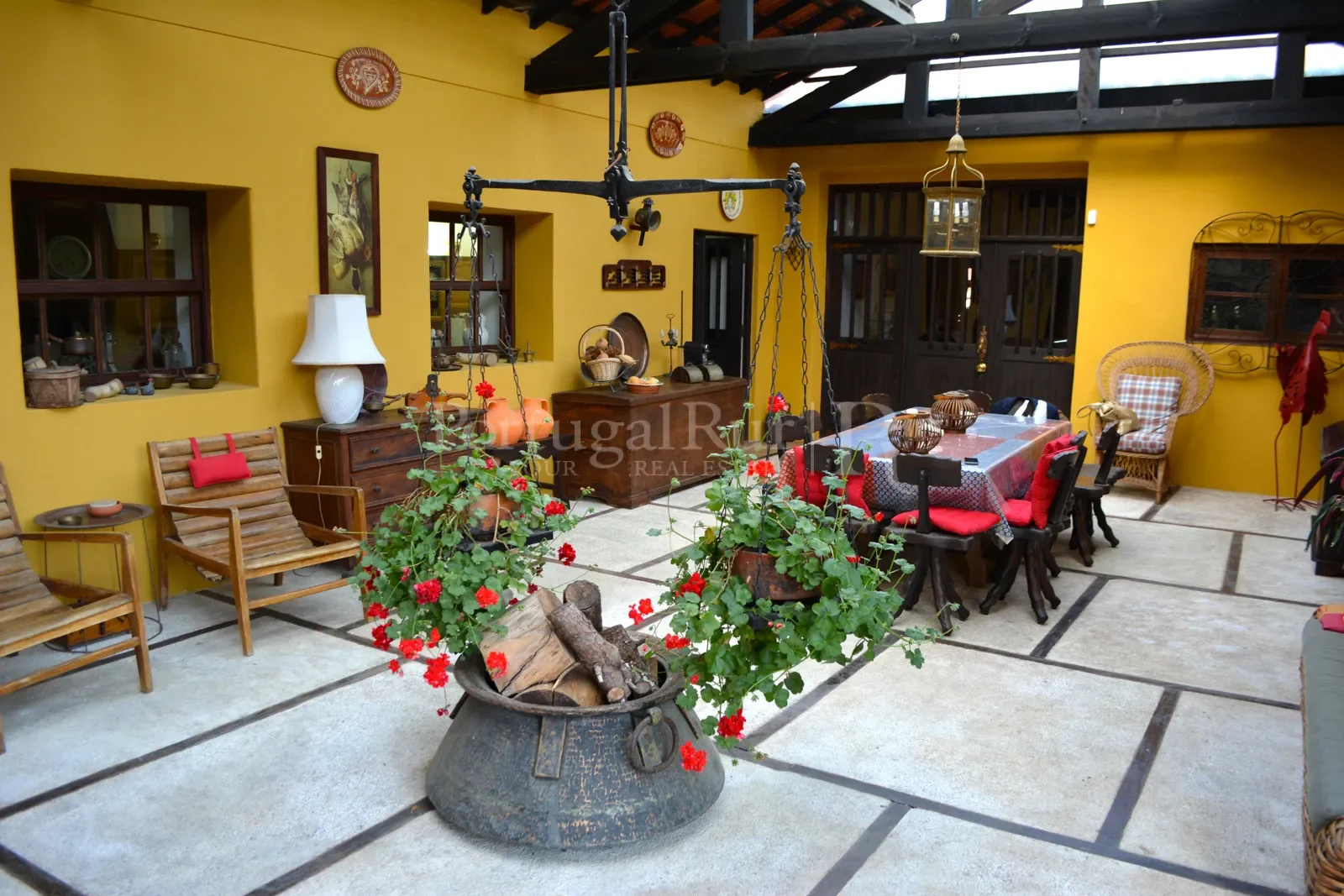 Exterior photo 11
