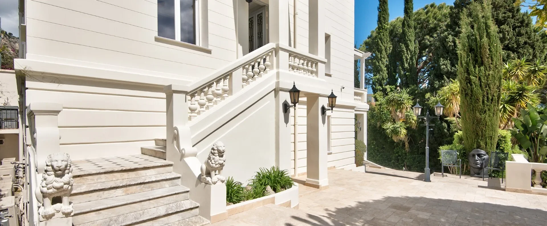 BEAULIEU SUR MER - TOWN CENTER - RENOVATED BELLE EPOQUE VILLE 300 SQM FOR SALE - TERRACES - SWIMMING