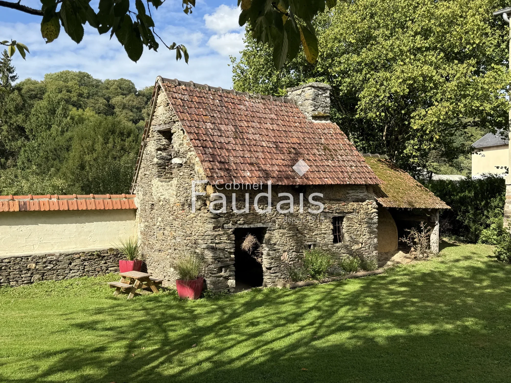 Agneaux, Normandy, France. - Photo 15