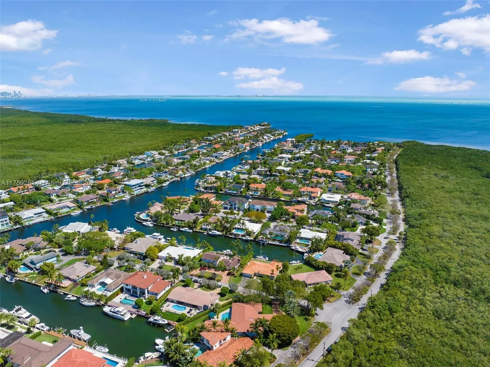 1117 Bella Vista Ave, Coral Gables, Florida, United States. - Photo 7