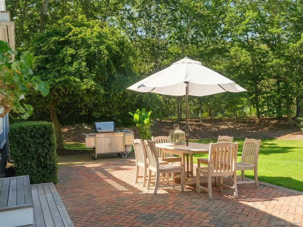 10947 N Bayview Road, Southold, New York, United States. - Photo 9