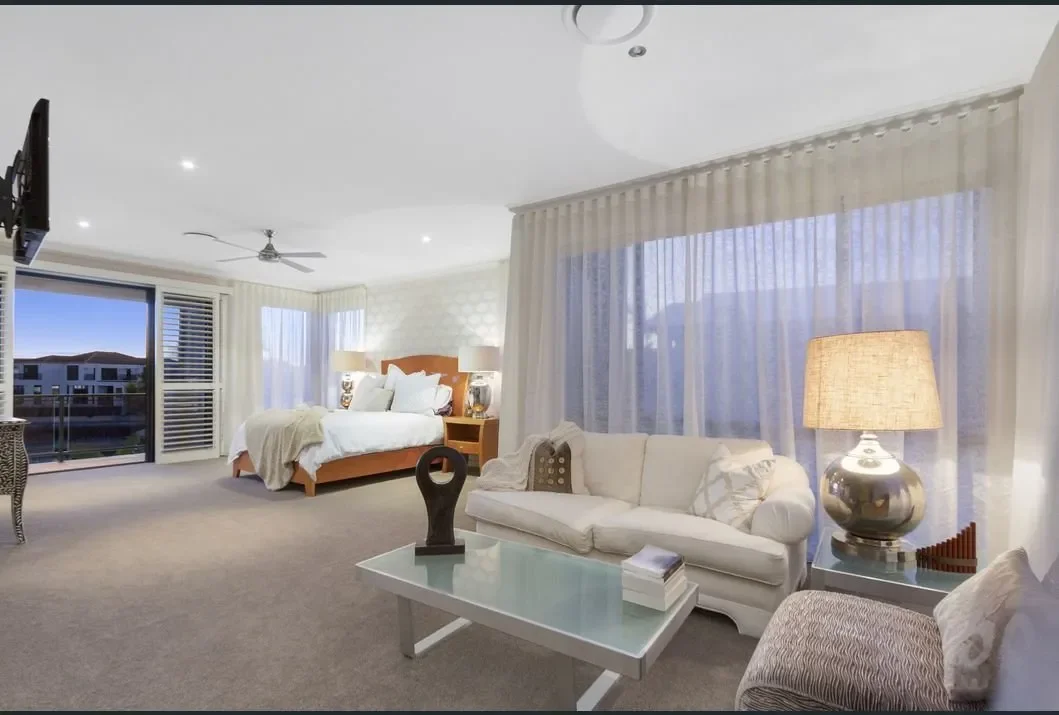 PARADISE POINT, King Charles Drive, Paradise Point, Queensland, Australia. - Photo 8